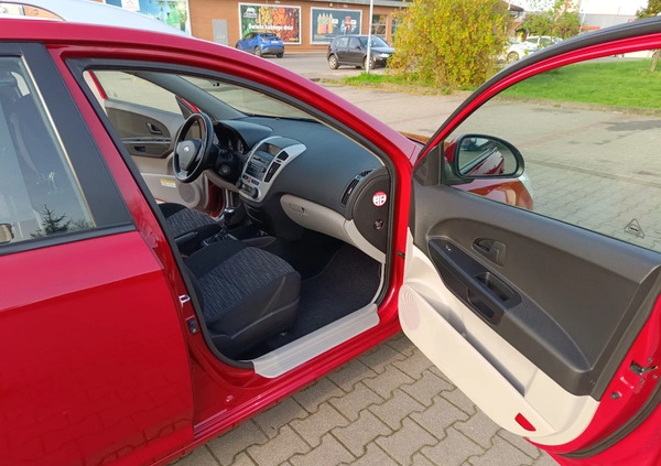 Kia Ceed cena 15500 przebieg: 208000, rok produkcji 2008 z Wągrowiec małe 301